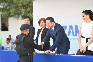 Reconocen a agentes de seguridad pública en Zamora