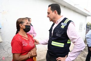 Presidente Carlos Soto se compromete a dotar de agua potable a habitantes de Canindo