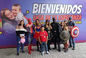 Reciben apoyos niños y mujeres con cáncer