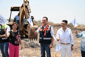 Carlos Soto dio inicio a histórica construcción del nuevo panteón en Ario de Rayón