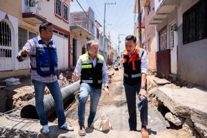 Supervisa Carlos Soto obras de infraestructura en Dr. Verduzco y Emiliano Zapata