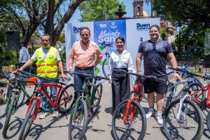 Entregaron las primeras bicicletas del programa “Muévete Sano” en Zamora**
