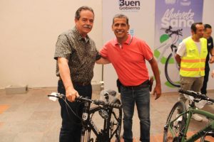 Realizan segunda entrega de bicicletas del programa “Muévete Sano”