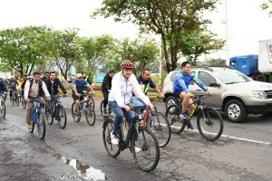 *Carlos Soto lidera rodada ciclista por el Día Mundial de la Bicicleta