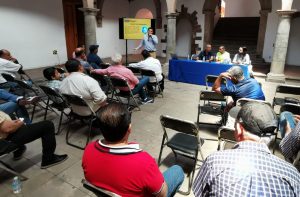 Capacitan a transportistas zamoranos para mejorar seguridad vial y servicio público