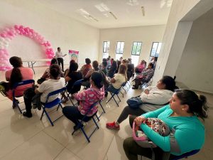 DIF Zamora impulsa hábitos saludables con charla nutricional en CEDECO Miguel Regalado