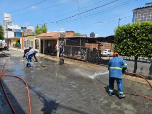SAPAZ responde con limpieza inmediata tras fuertes lluvias en Zamora