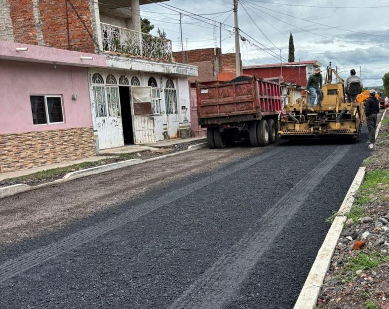 Avanza mejoramiento de calle Las Huertas en colonia Linda Vista