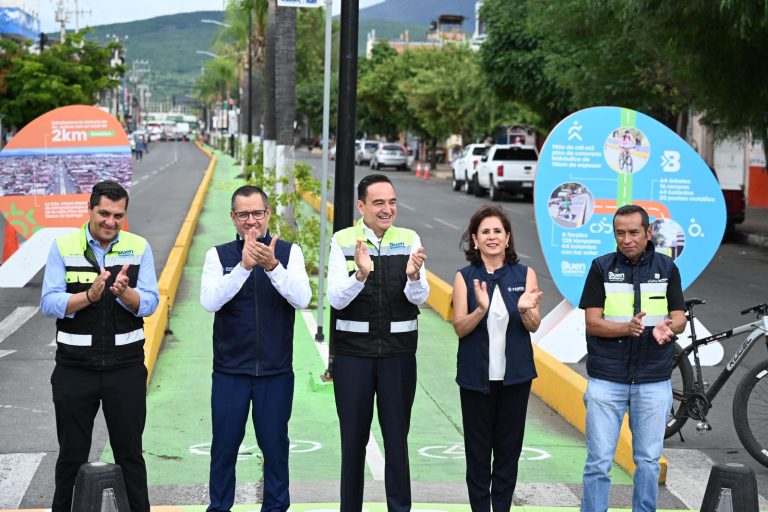 Carlos Soto inauguró los trabajos en la ciclovía de la avenida Juárez