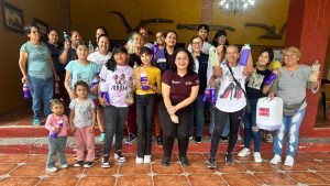 Capacitaron a mujeres de El Cerrito de Catipuato en derechos y creación de cloro