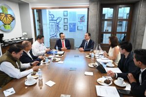 Carlos Soto encabezo la firma de la Carta de Intención para construir nuevo CECI en Zamora
