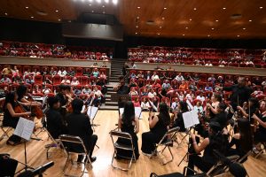 Con emotivo concierto, Orquesta y Coro Comunitario de Zamora cierra semestre en El Colegio de Michoacán