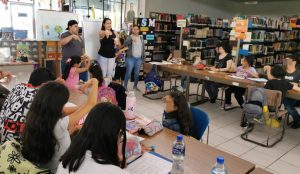 Fomentan lectura y lengua de señas en curso de verano “Mis Vacaciones en la Biblioteca 2025