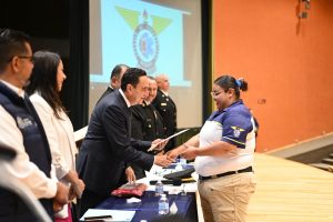 Carlos Soto apadrinó a la sexta generación de paramédicos de Rescate Michoacán