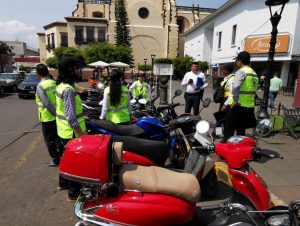 Implementan operativo para evitar que motocicletas se estacionen en lugares prohibidos