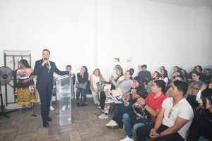 Carlos Soto estuvo presente en el arranque del ciclo escolar 2025-2026 de la UIIM