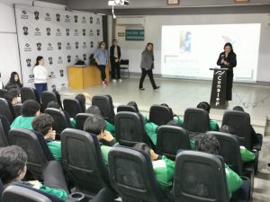 Ofrecieron conferencia “Dale Sí a la Vida” a escolapios de bachillerato