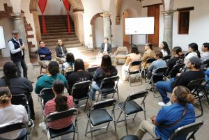 Realizan mesa de diálogo sobre los tipos de cáncer que afectan a la mujer