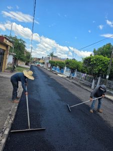 Mejoran movilidad con pavimentación de la calle Amapola en La Rinconada